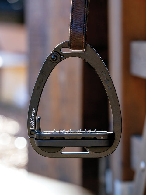 Lemieux® Vector Balance Stirrups