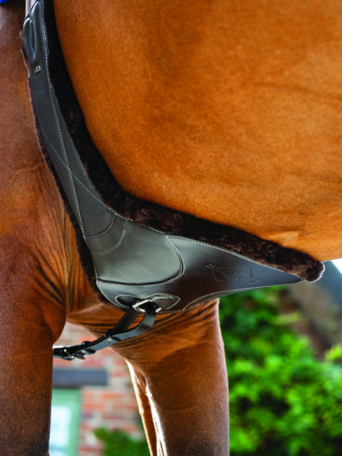 LeMieux® Arika Simuwool Contoured Long Stud Girth