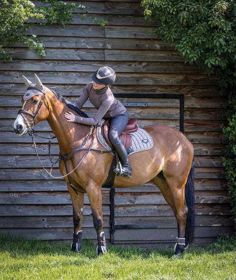 LeMieux® Loire Satin Classic Close Contact Square - Square Pads