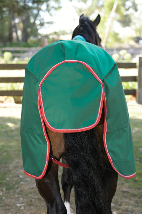 WeatherBeeta® ComFiTec™ Prelim Standard Neck Medium-Weight Turnout Blanket