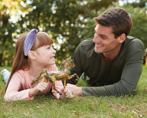 Breyer® Hope Horse 2025 - Honor