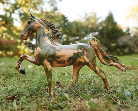 Breyer® Hope Horse 2025 - Honor