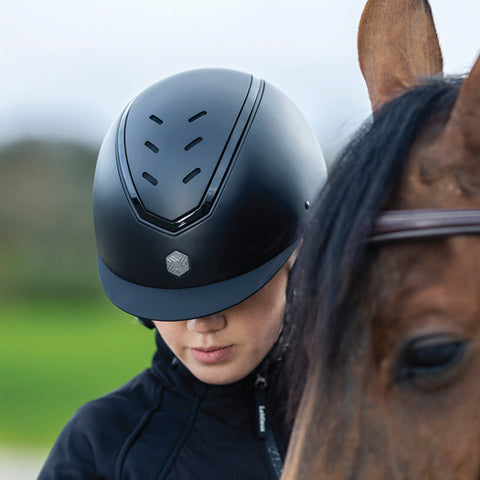 EQX by Charles Owen Kylo Regular Peak Helmet with MIPS®