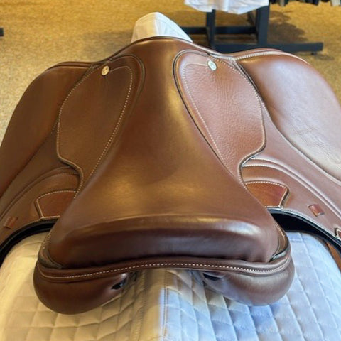 Almost New Circuit® Premier CL Saddle