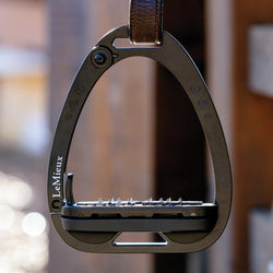 Stirrup Irons Leathers & Girths