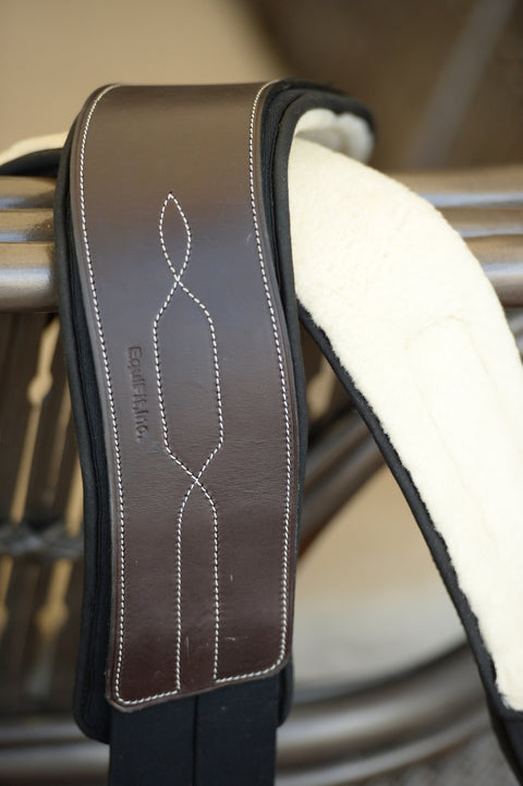 EquiFit® Anatomical Hunter Girth with SheepsWool™ T-Foam Liner