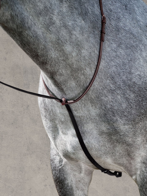 DS Deluxe Standing Martingale