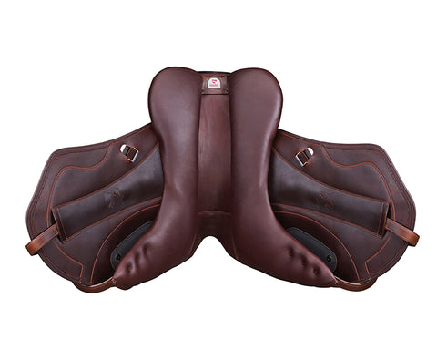Almost New Bates Artiste Dressage Saddle
