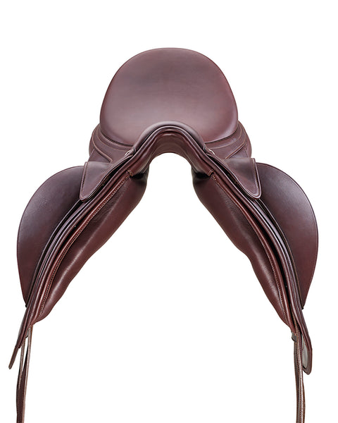 Almost New Bates Artiste Dressage Saddle
