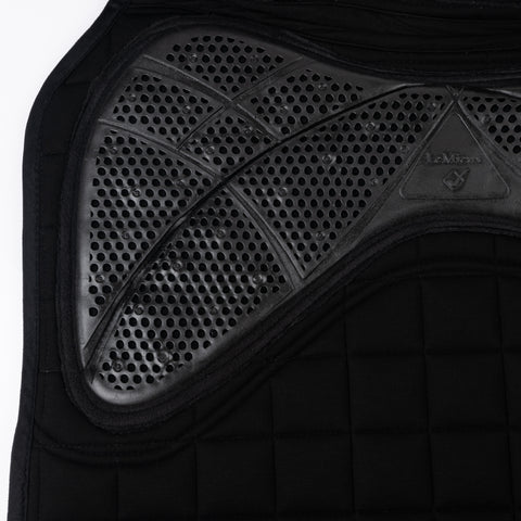 Saddle pad for horses LeMieux X-Grip Silicone EuroJump | La sellerie de Maé Saddle pad for horses LeMieux X-Grip Silicone EuroJump | La sellerie de Maé