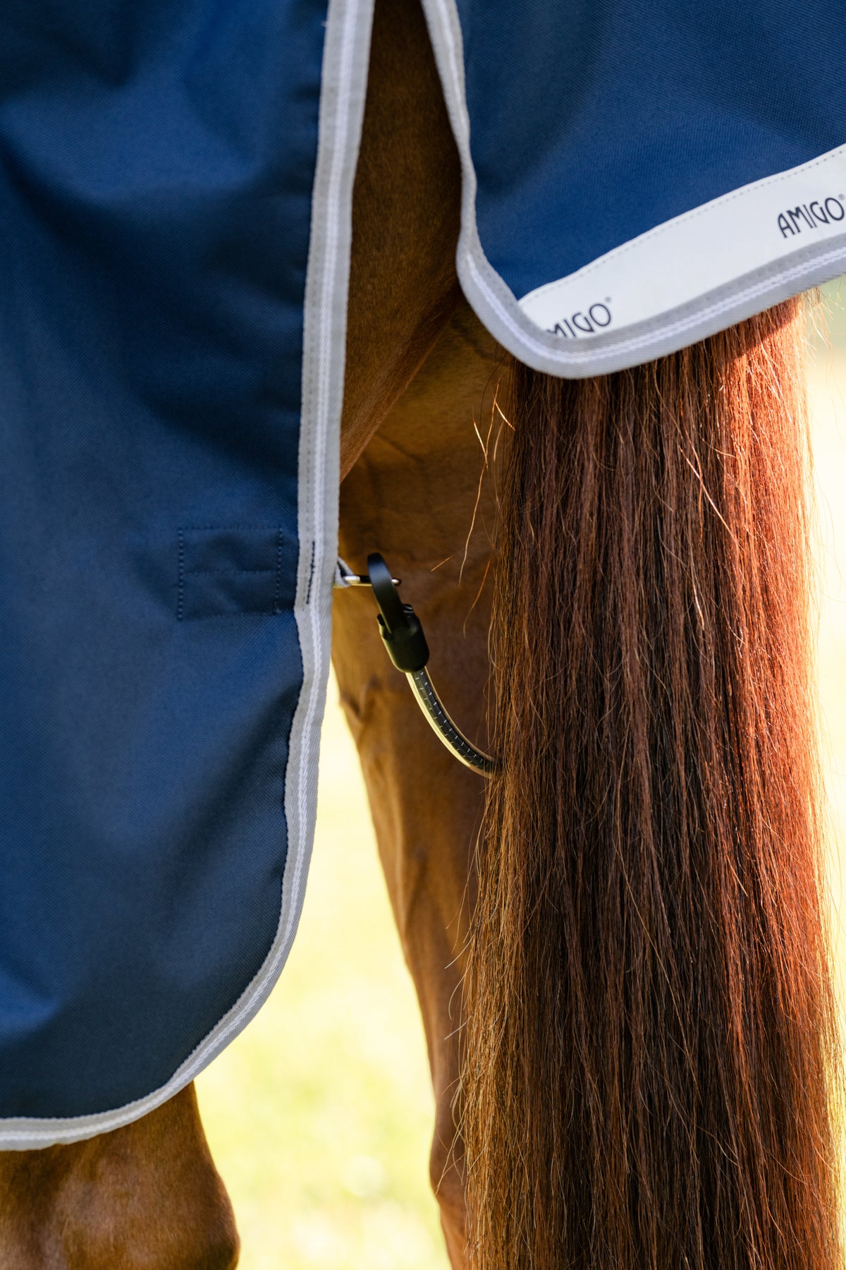 Couverture Horseware Ireland Amigo 1200D – 50g – Taille 6'9'' – Bleu Marine/Titane