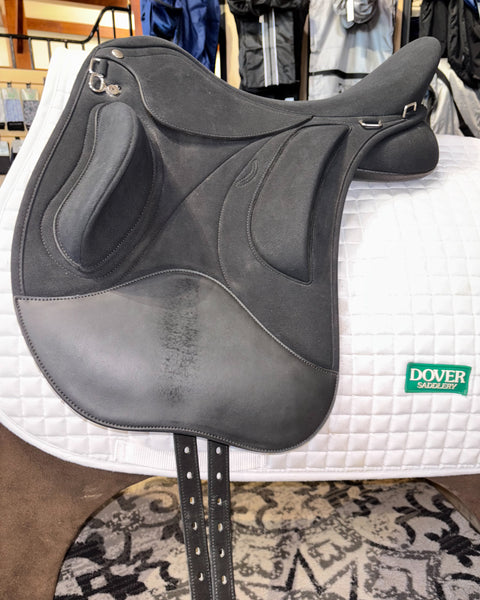 Almost New Circuit™ Premier CL Saddle