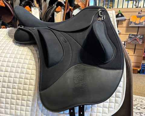 Almost New Circuit™ Premier CL Saddle