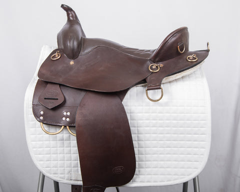 Used King Series Trekker Endurance Saddle with Horn