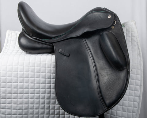 Used DS Classic Dressage Saddle